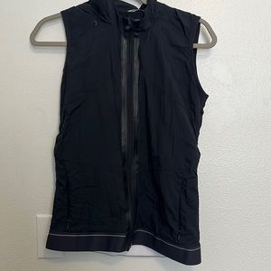 Fabletics Black Nylon Kennedy Vest Black Size XS Mesh Lining Hooded Sporty